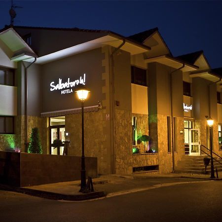 Hotel Salbatoreh 베아사인 외부 사진